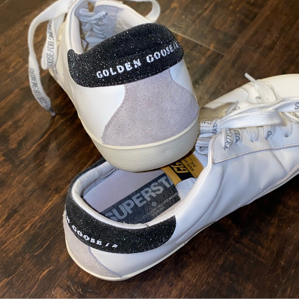 Golden Goose Super Star LIKE NEW (size 40 41) & comes with bag.